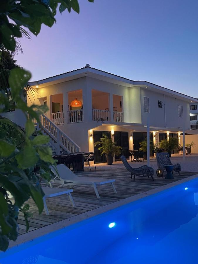 Indigo Apartments & Suites - 'Adults Only' Jan Thiel Екстериор снимка