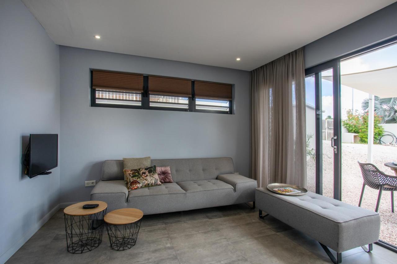 Indigo Apartments & Suites - 'Adults Only' Jan Thiel Екстериор снимка